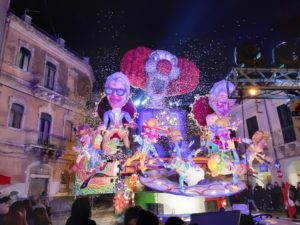 Carnevale di Acireale Traduzioni Italiano Russo